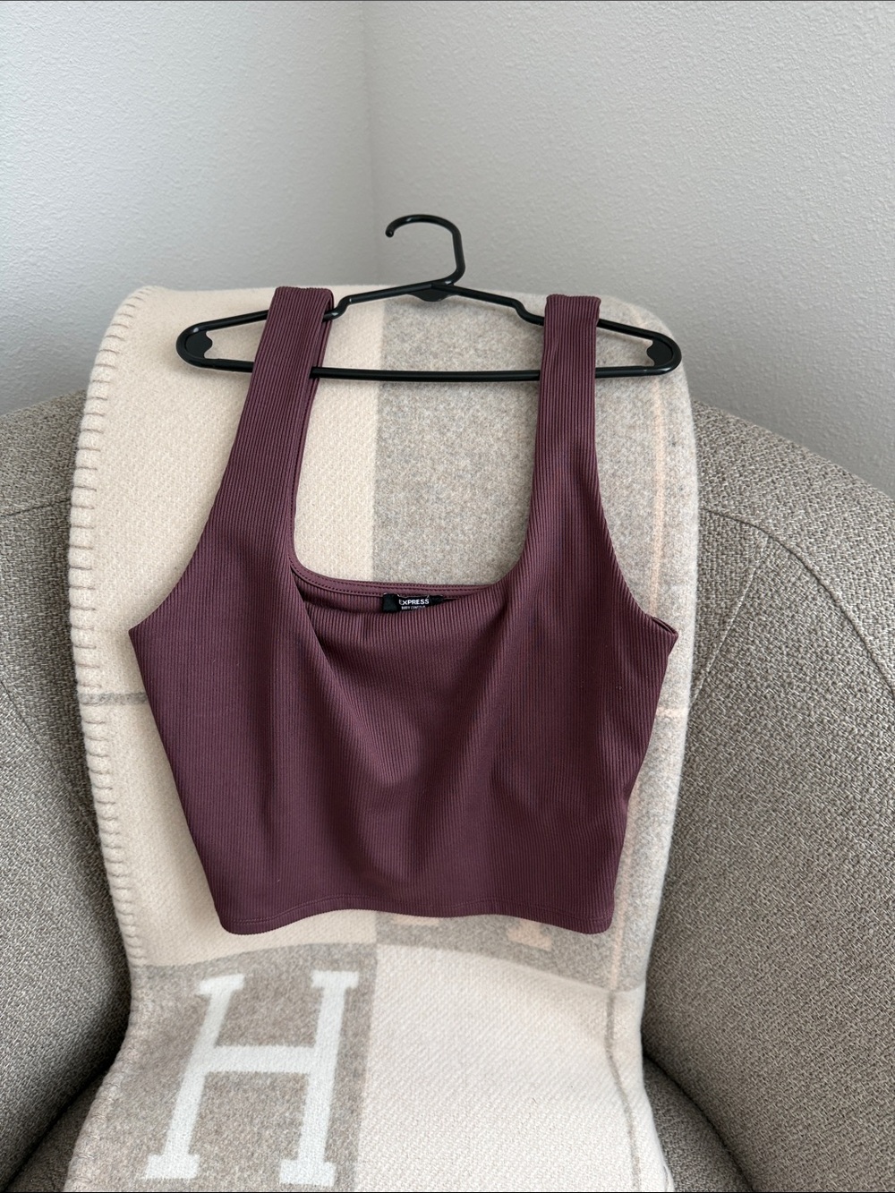 Express Ribbed Square-Neck Crop Tank Top - Wine